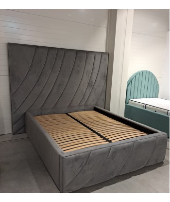 Lit rembourré en tissu, Cadre de lit pliant avec espace de rangement, Belleza Gris de pas cher