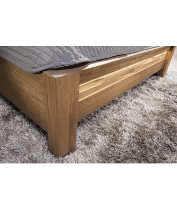 Lit en placage et aggloméré, recouvert de tissu Gris Velvet / Rustic Oak ou a consommer sur place